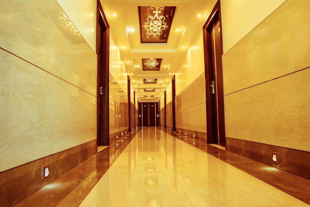 Hotel Fun City Navsari Экстерьер фото
